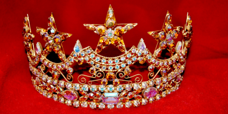 Queens of War: Challenging Historical Narratives of Gender and Leadership